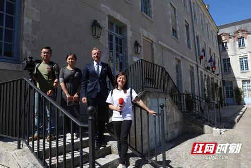 酒店厨房爆料事件视频播放,视频揭露惊人内幕，食品安全引关注